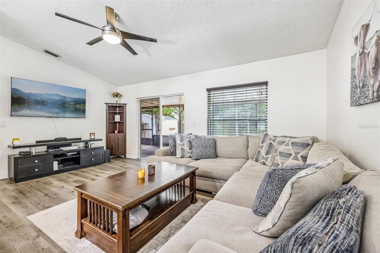 6289 Leonard Avenue , Cocoa, FL 32927 Photo
