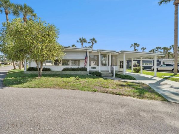 43 SABAL PALM CIRCLE , EUSTIS, FL 32726