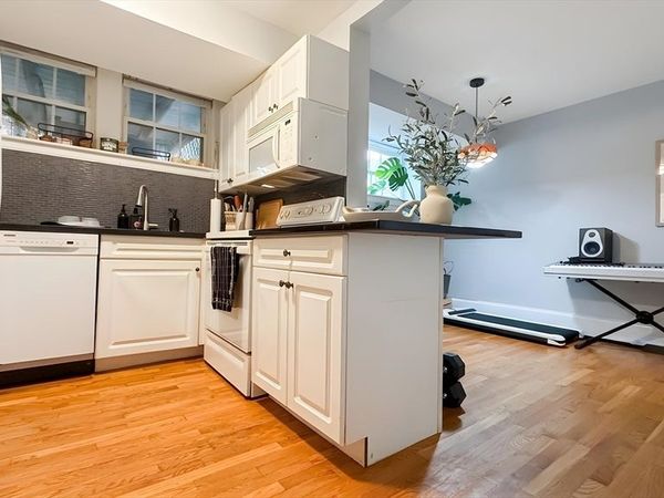 76 Boylston Street, Unit 5, Newton, MA 02467