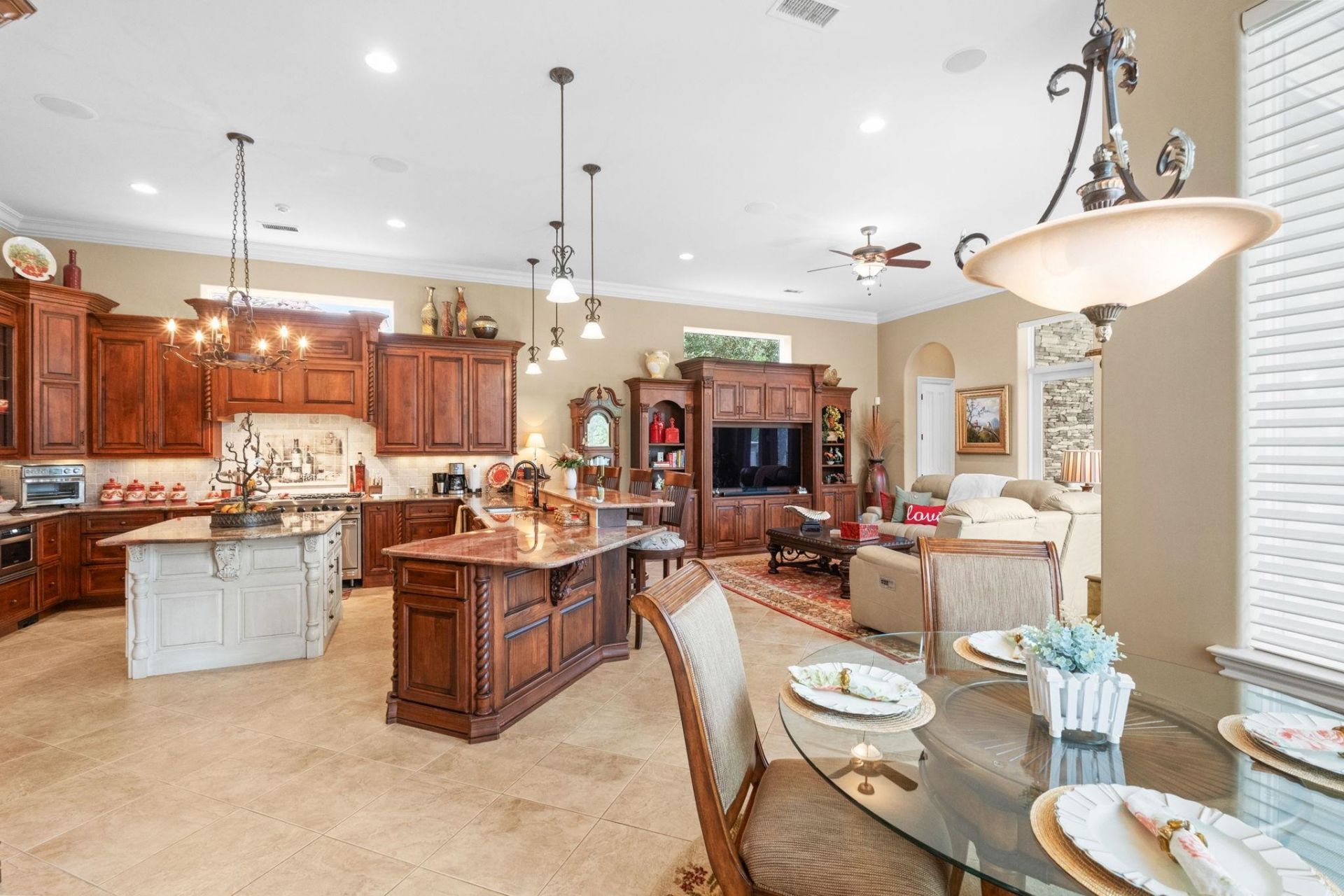 1686 Serena Dr. Photo 15