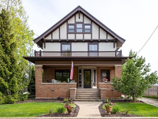 823 WASHINGTON AVENUE, Oshkosh, WI 54901