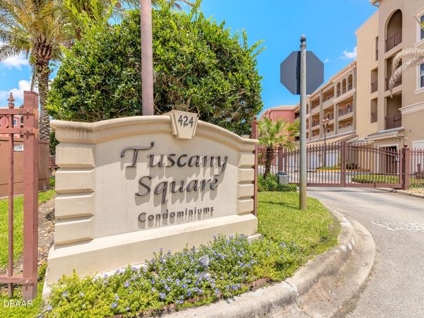 424 Luna Bella Lane, Unit 415, New Smyrna Beach, FL 32168