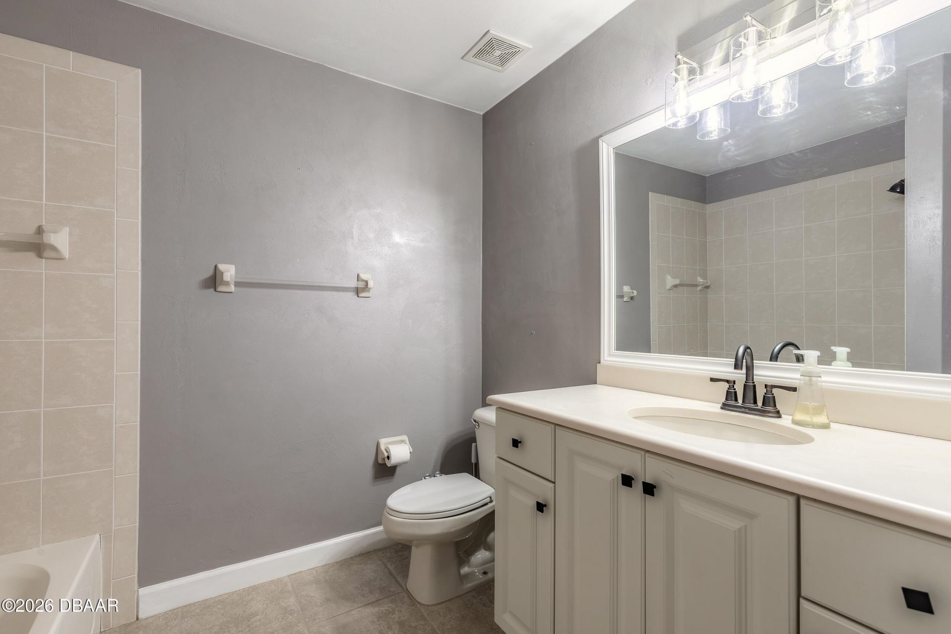 424 Luna Bella Lane, Unit 415, New Smyrna Beach, FL 32168 Photo