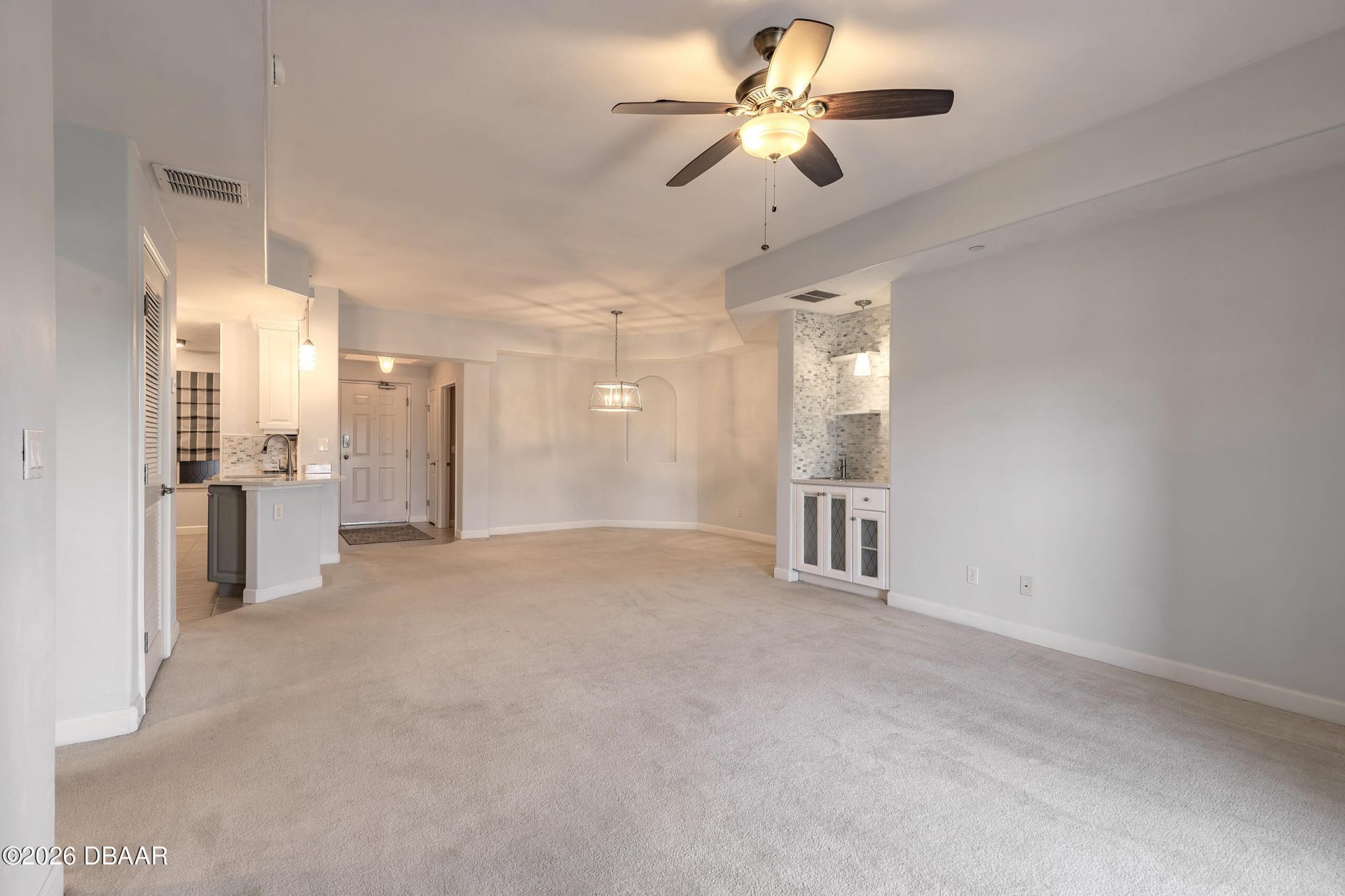 424 Luna Bella Lane, Unit 415, New Smyrna Beach, FL 32168 Photo