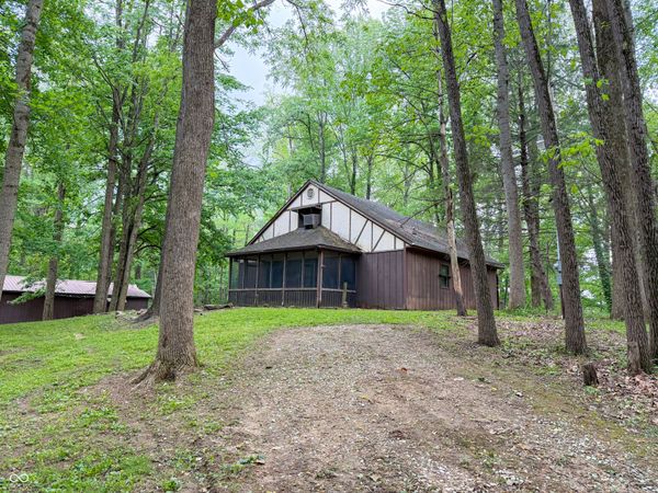 9531 E Tiki Drive , Rockville, IN 47872