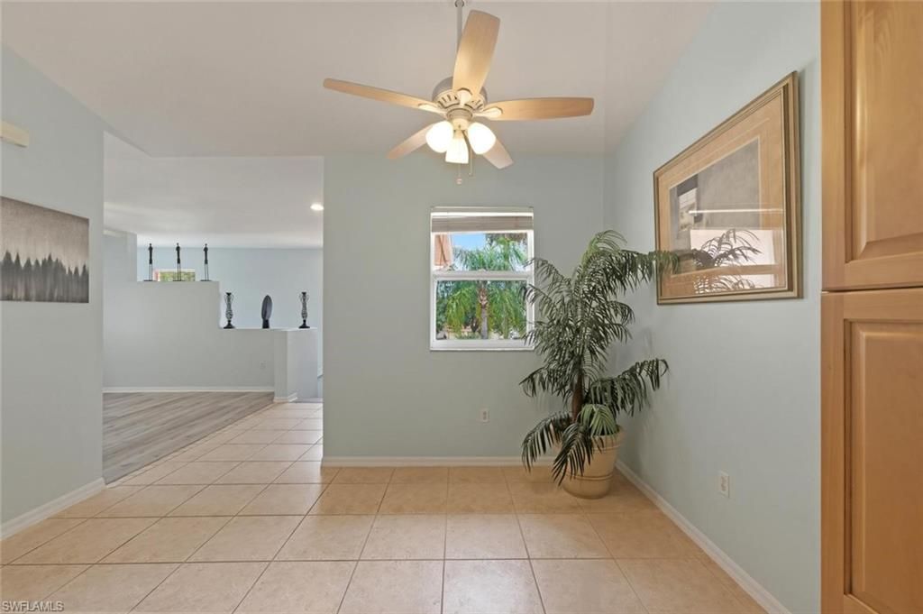 357 Robin Hood Cir , Unit 202, Naples, FL 34104 Photo