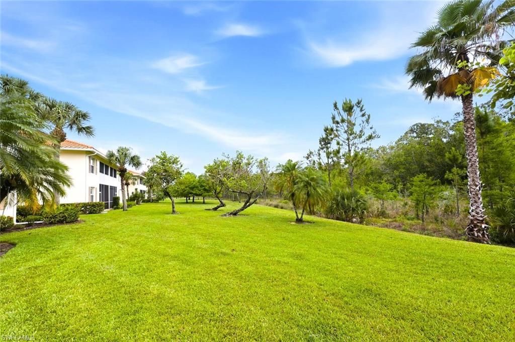 357 Robin Hood Cir , Unit 202, Naples, FL 34104 Photo