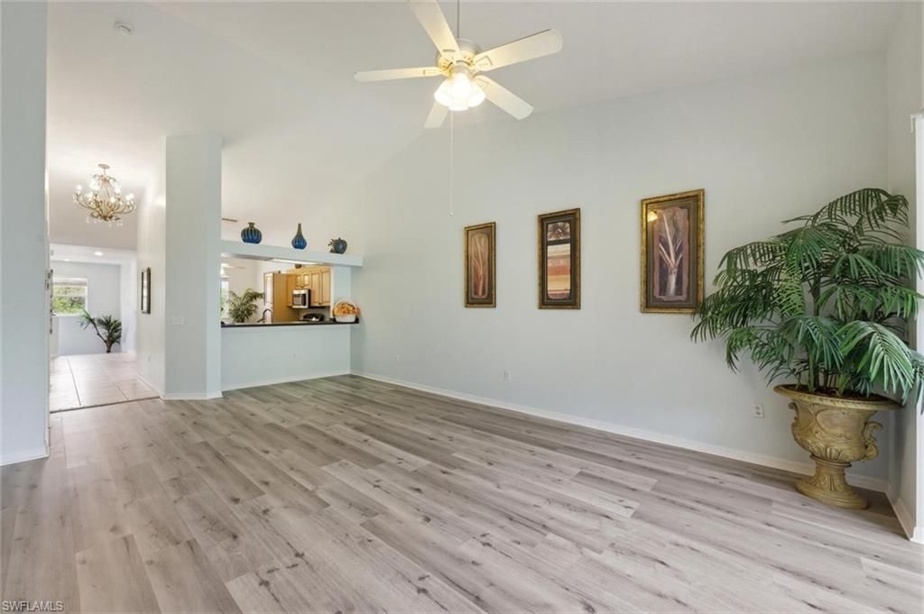 357 Robin Hood Cir , Unit 202, Naples, FL 34104 Photo