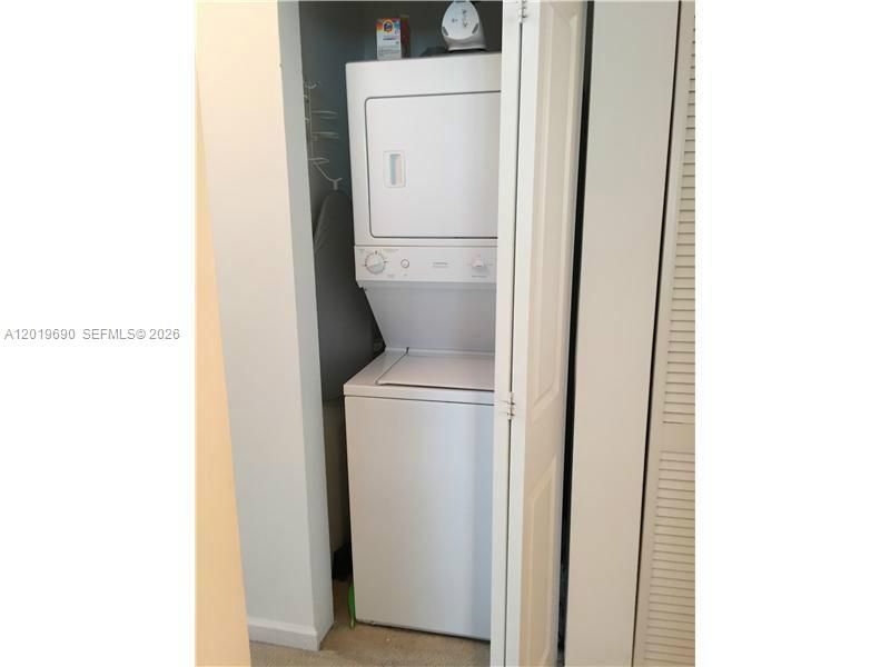 7900 Harbor Island Dr , Unit 1010, North Bay Village, FL 33141 Photo