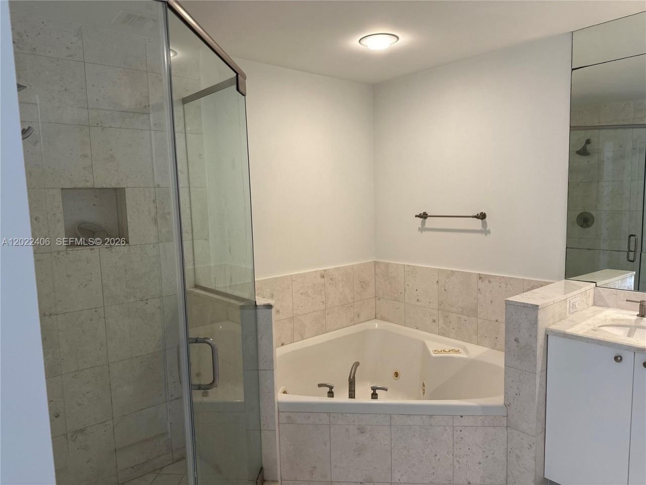 901 Brickell Key Blvd , Unit 2005, Miami, FL 33131 Photo
