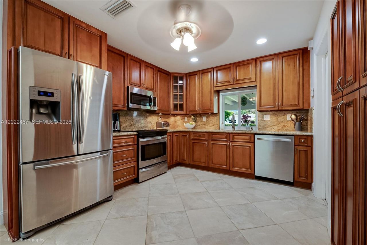 15700 SW 87th Ave , Palmetto Bay, FL 33157 Photo