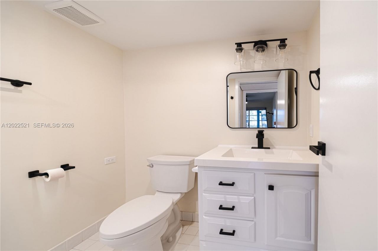 145 Brittany D, Unit 145, Delray Beach, FL 33446 Photo