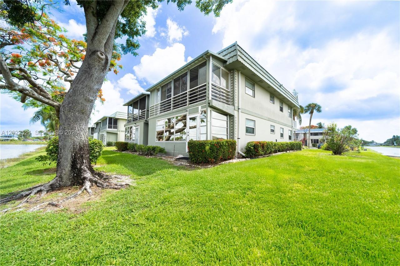 145 Brittany D, Unit 145, Delray Beach, FL 33446 Photo