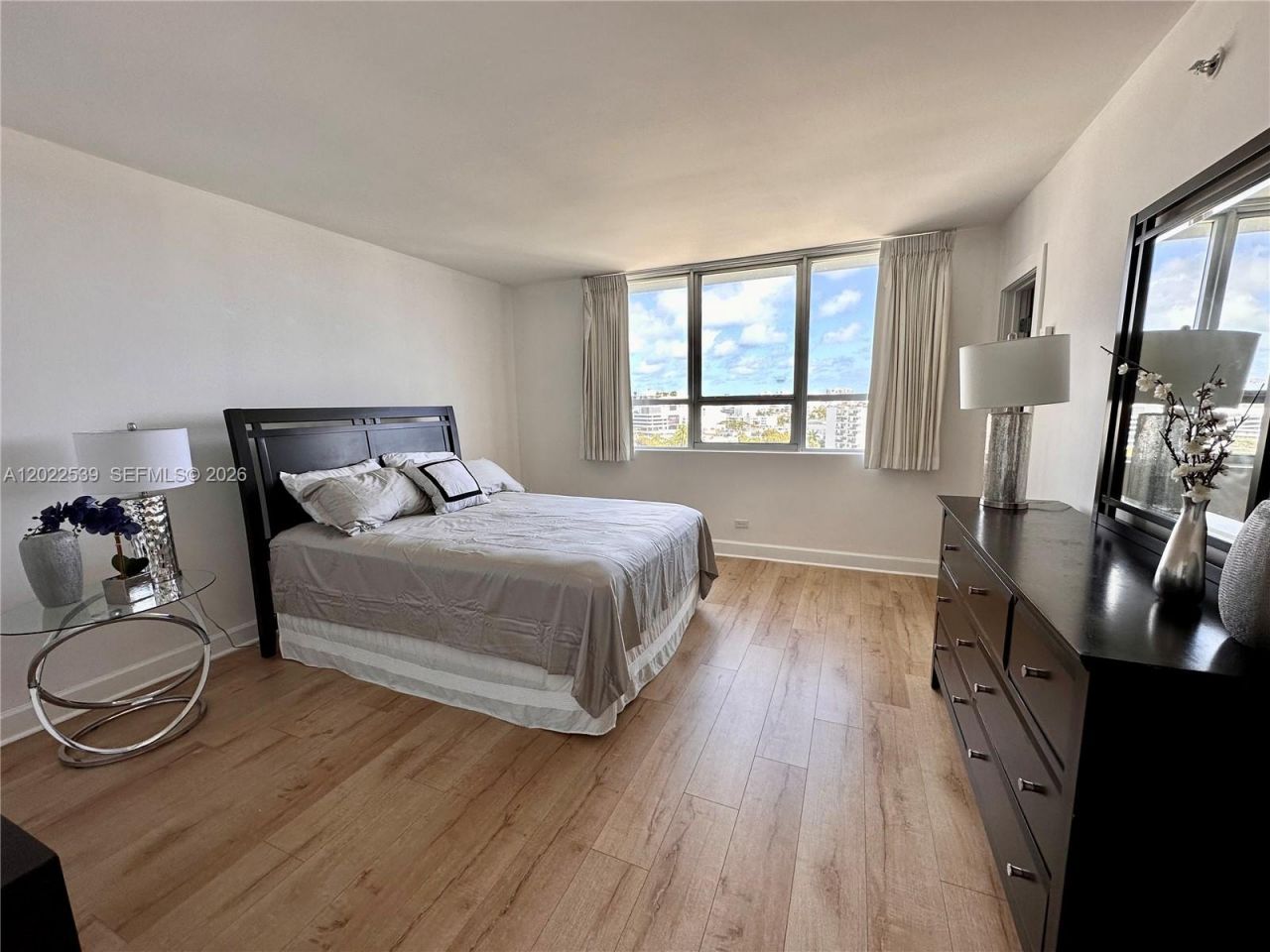 1500 Bay Rd, Unit 1114S, Miami Beach, FL 33139 Photo