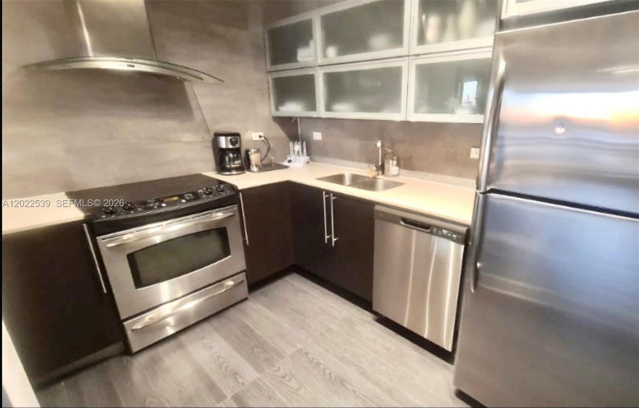 1500 Bay Rd, Unit 1114S, Miami Beach, FL 33139 Photo