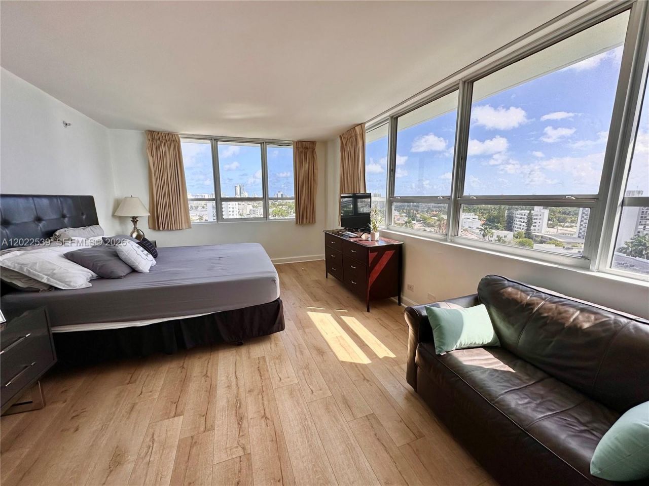 1500 Bay Rd, Unit 1114S, Miami Beach, FL 33139 Photo