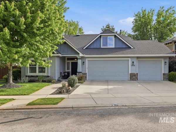1050 E Legacy View Dr, Meridian, ID 83646