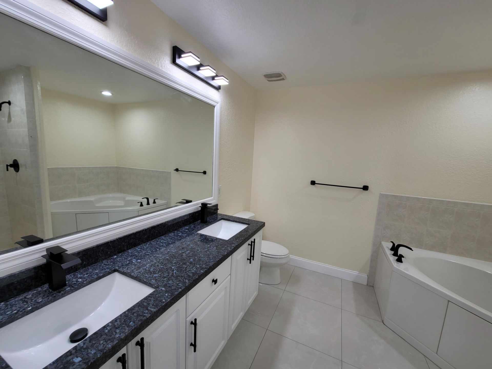 1772 N Dovetail Drive, Unit C, Fort Pierce, FL 34982 Photo