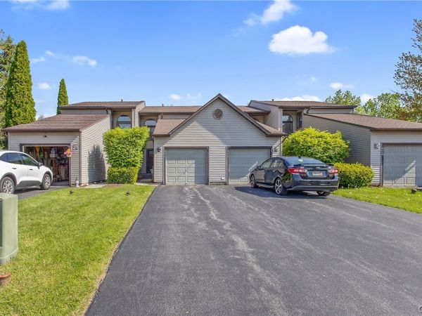 8474 Bubbling Springs Drive , Baldwinsville, NY 13027