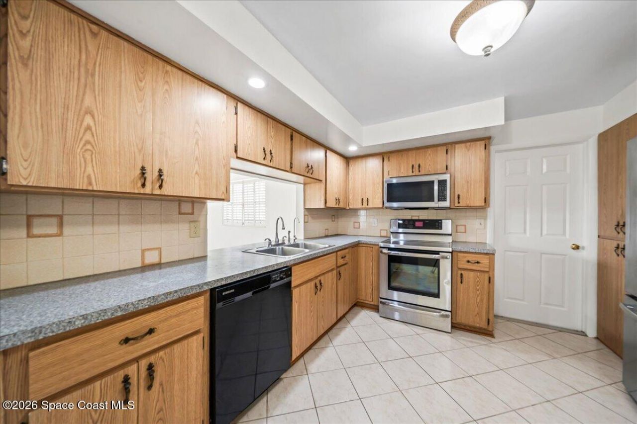500 Westchester Avenue , Melbourne, FL 32935 Photo