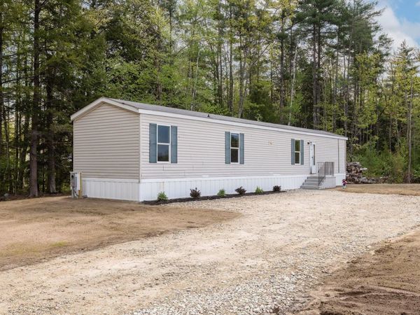 58 Shaw Drive, Rochester, NH 03868