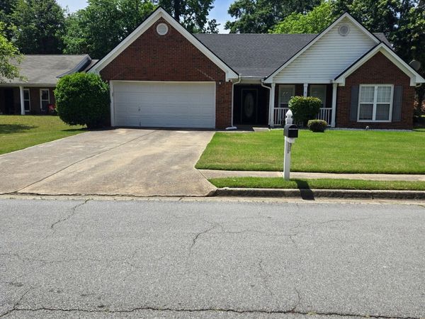 2595 Freemans Walk Drive, Dacula, GA 30019