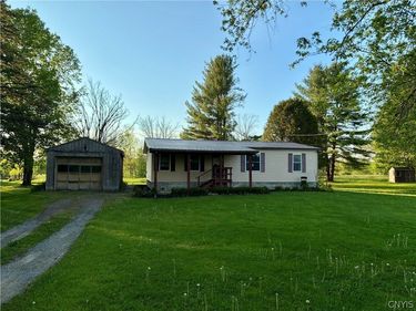 7495 Alvord Road, Stittville, NY 13403