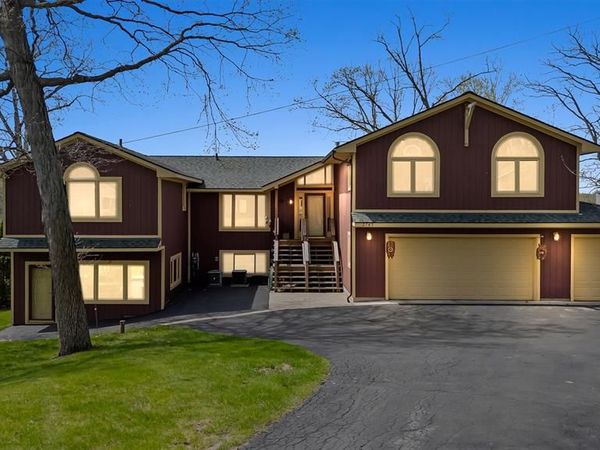 2745 Lari Court, West Bloomfield Twp, MI 48324