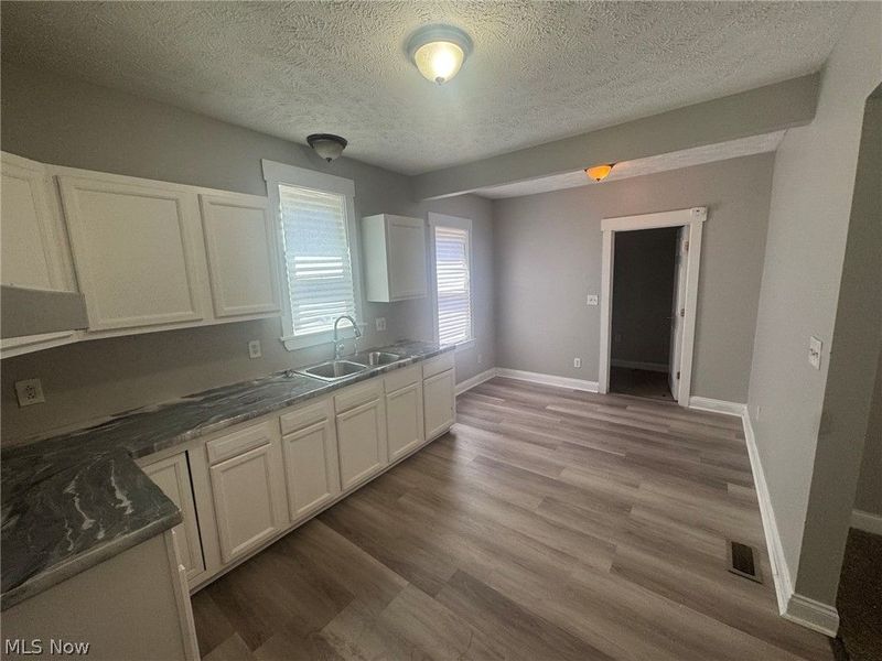 9710 Easton Avenue, Cleveland, OH 44104 Photo 6