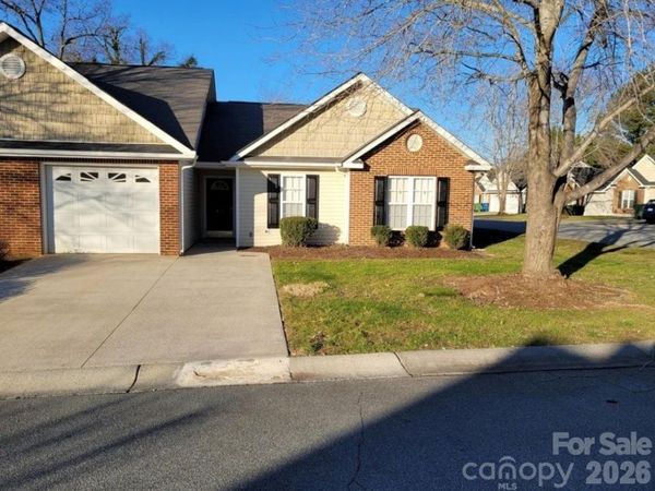 115 Edinburgh Court , Mount Holly, NC 28120