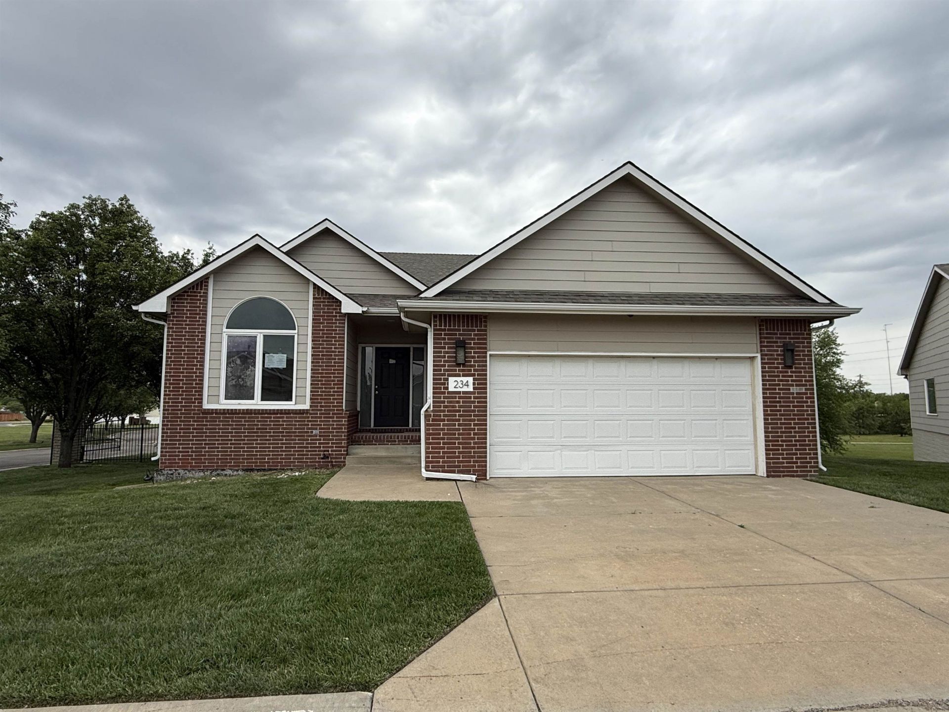 2022 S Webb Rd, Wichita, KS 67207 Main Photo
