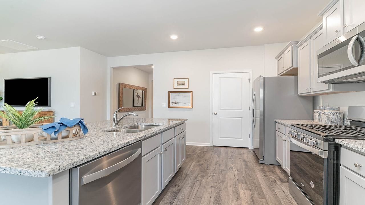 168 Pampa Dr.  Photo 5