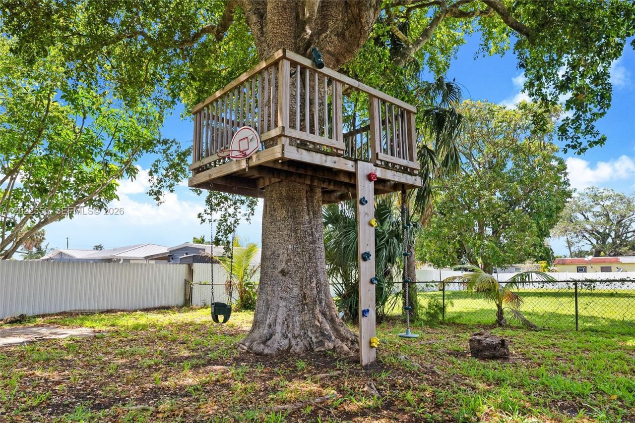 716 SW 5th Ave , Hallandale Beach, FL 33009 Photo