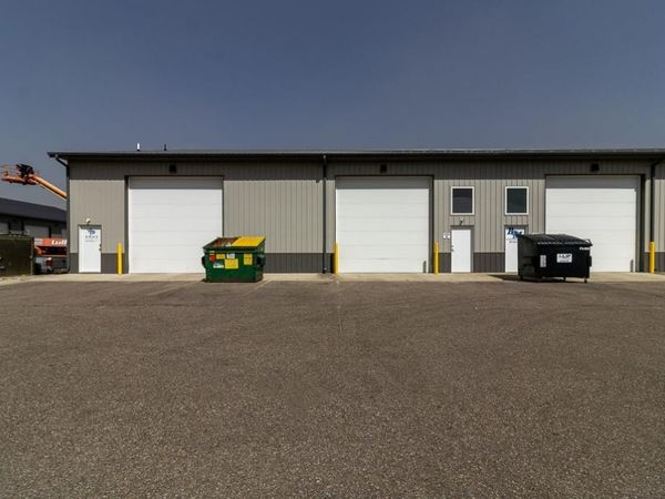 1076 S Victory Drive , Mankato, MN 56001