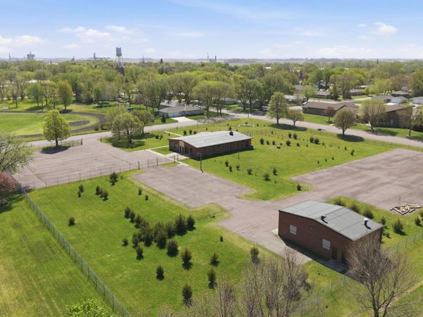 612 N Brown Street, Winthrop, MN 55396