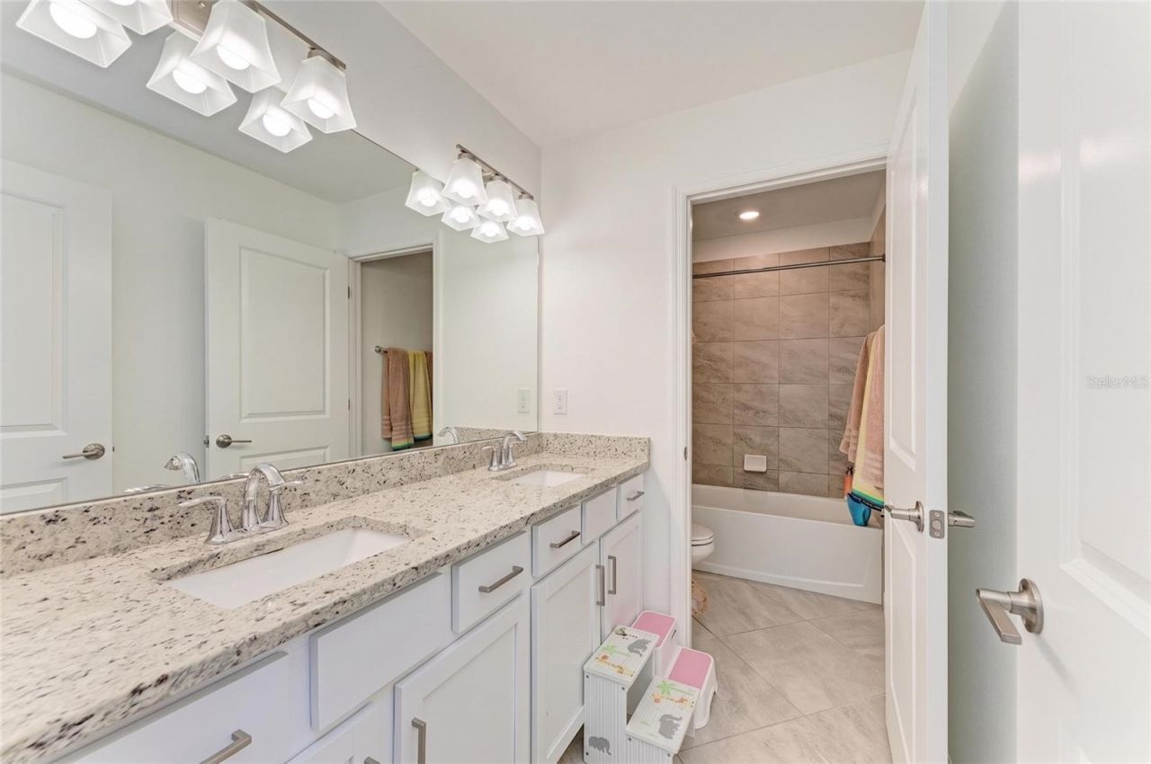 5325 Coral Reef Way , Bradenton, FL 34211 Photo