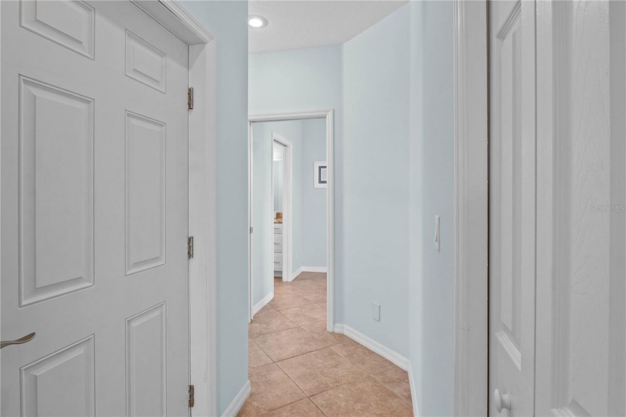 7005 Holmes Boulevard, Holmes Beach, FL 34217 Photo