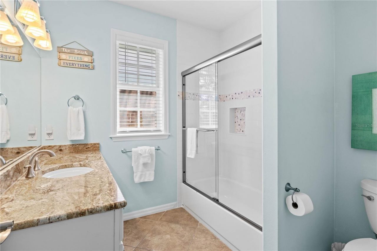 7005 Holmes Boulevard, Holmes Beach, FL 34217 Photo