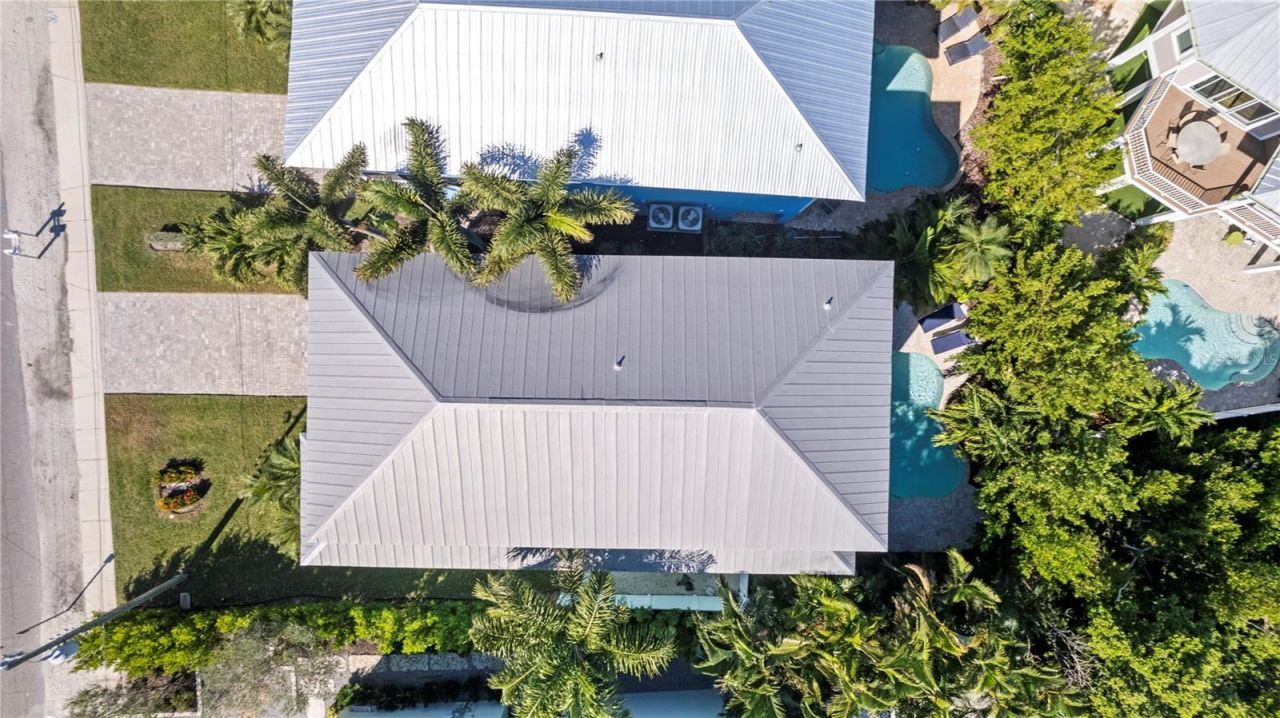 7005 Holmes Boulevard, Holmes Beach, FL 34217 Photo