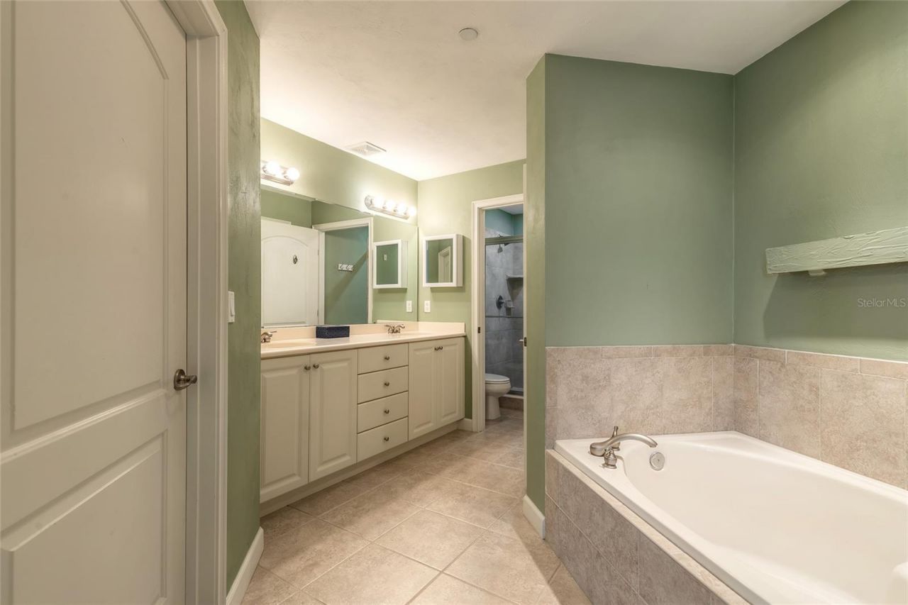 424 Luna Bella Lane , Unit 415, New Smyrna Beach, FL 32168 Photo