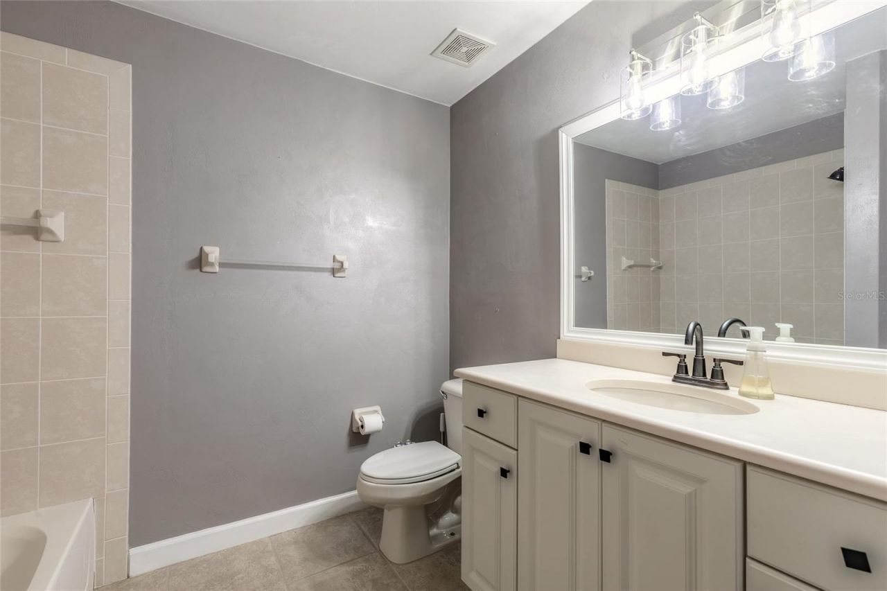 424 Luna Bella Lane , Unit 415, New Smyrna Beach, FL 32168 Photo