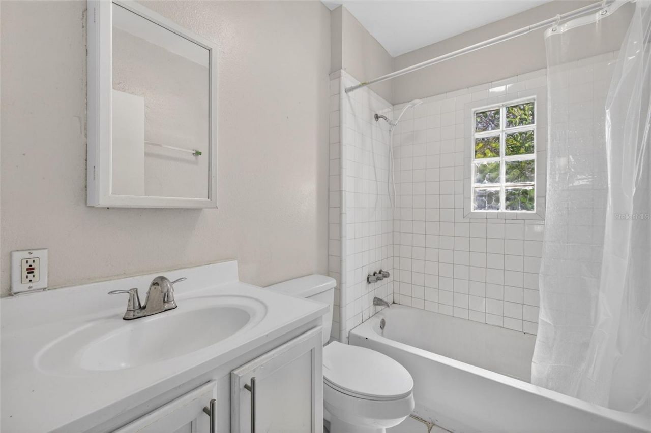 114 W Wilder Avenue, Tampa, FL 33603 Photo