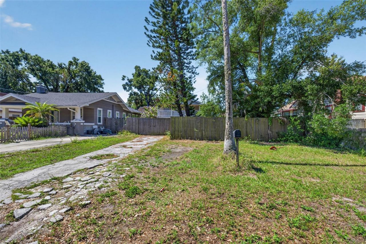 114 W Wilder Avenue, Tampa, FL 33603 Photo