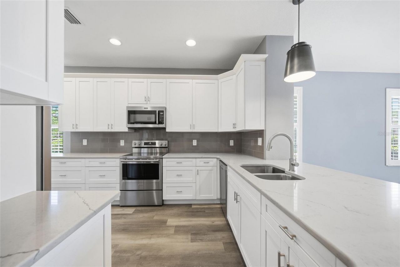 5610 Golden Isles Drive , Apollo Beach, FL 33572 Photo