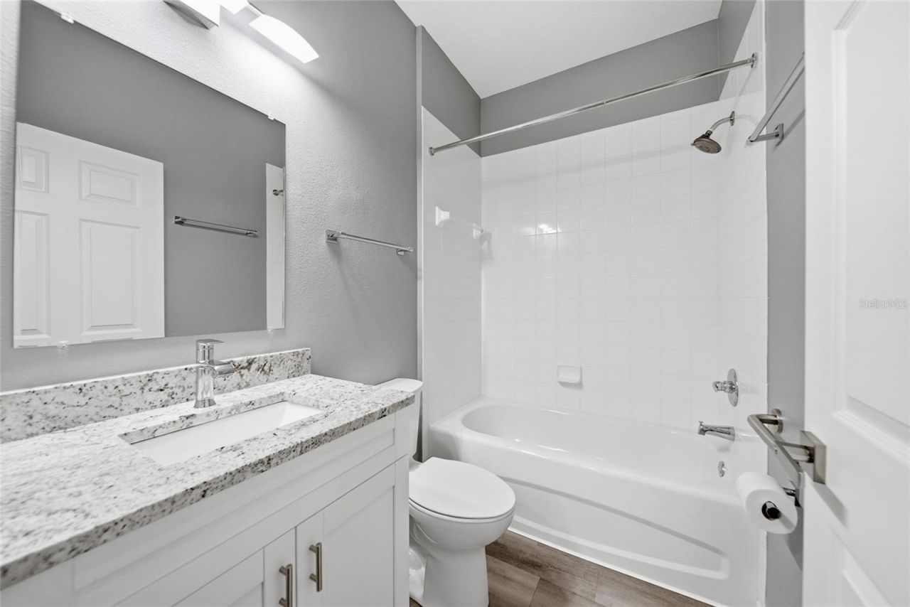 5610 Golden Isles Drive , Apollo Beach, FL 33572 Photo