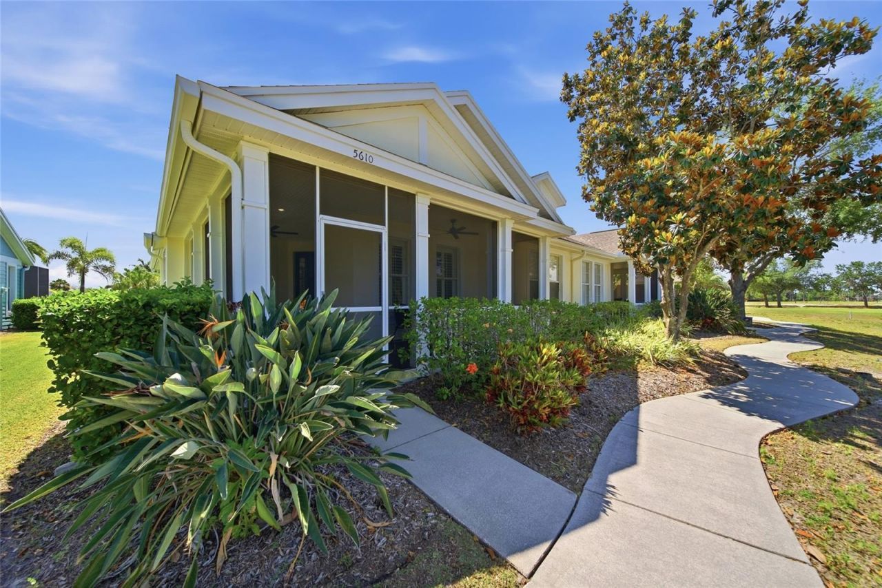 5610 Golden Isles Drive , Apollo Beach, FL 33572 Photo