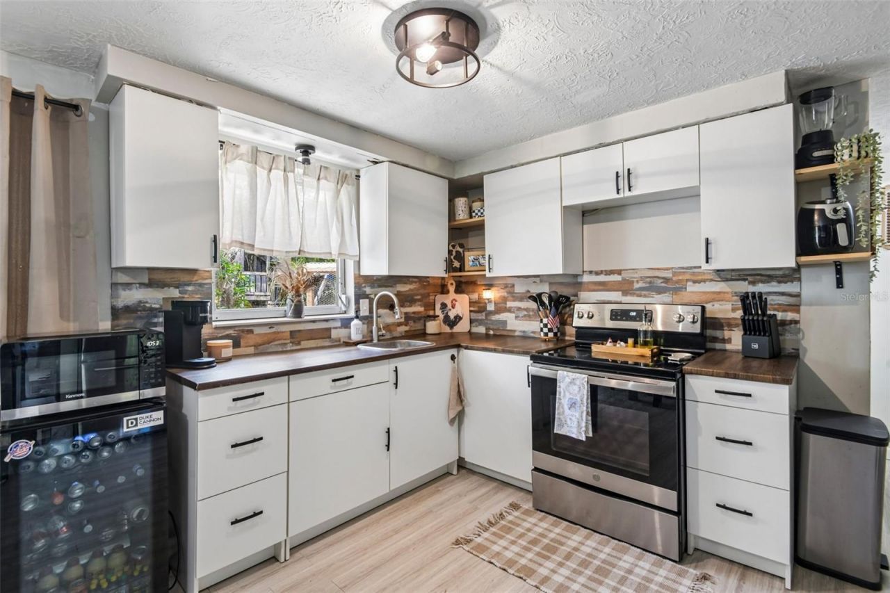 6051 Tennessee Avenue , New Port Richey, FL 34653 Photo
