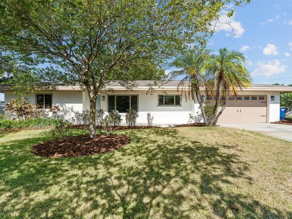 1100 CANTERBURY ROAD , CLEARWATER, FL 33764