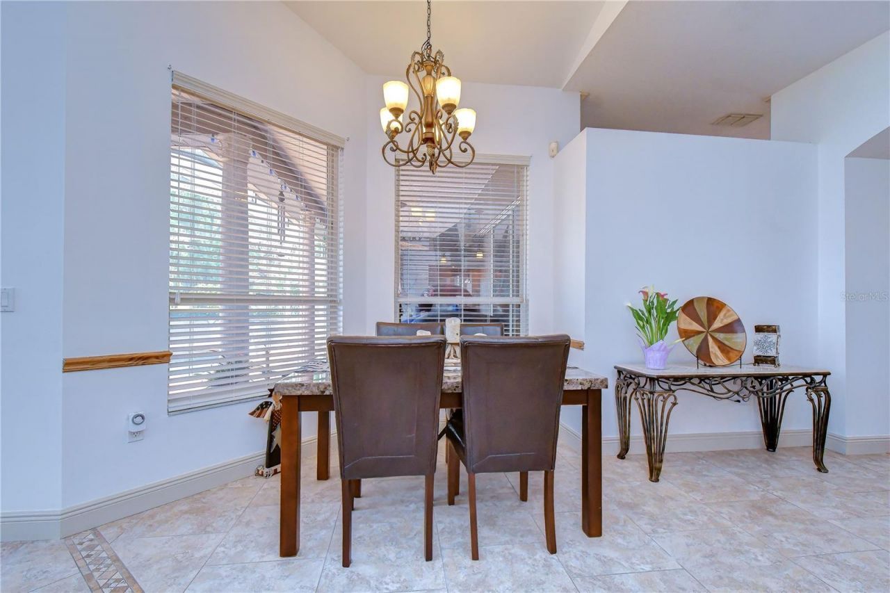 3810 Turkey Oak Drive , Valrico, FL 33596 Photo