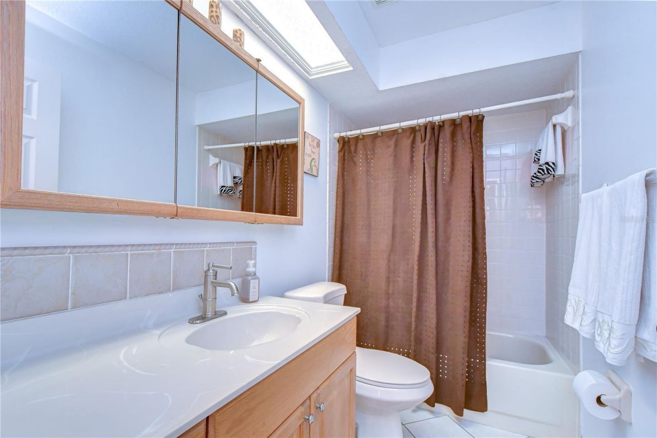 3810 Turkey Oak Drive , Valrico, FL 33596 Photo